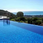 Spacious With 3 Pools & Gym Διαμέρισμα Μαρμπέλλα