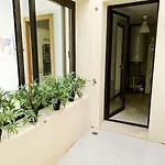 Spacious With 3 Pools & Gym Μαρμπέλλα