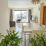 Spacious With 3 Pools & Gym Διαμέρισμα Μαρμπέλλα