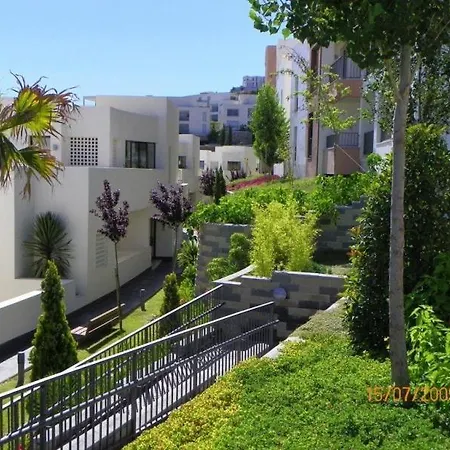 Spacious With 3 Pools & Gym Appartamento