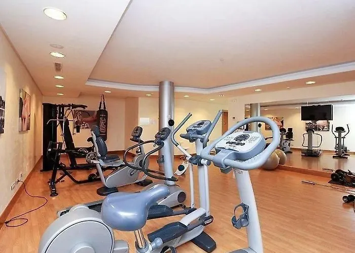 Appartamento Spacious With 3 Pools & Gym