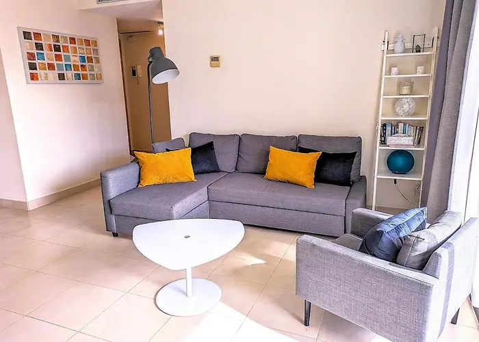Spacious With 3 Pools & Gym Appartamento *