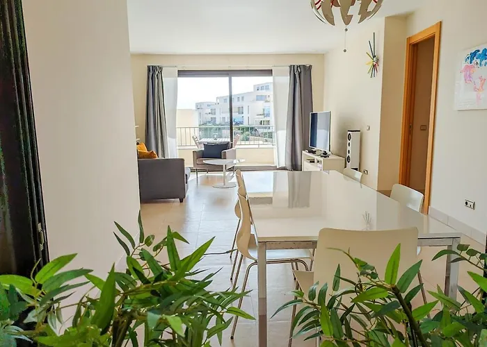 Spacious With 3 Pools & Gym Appartamento Marbella