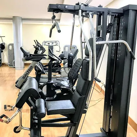 Apartment Spacious With 3 Pools & Gym